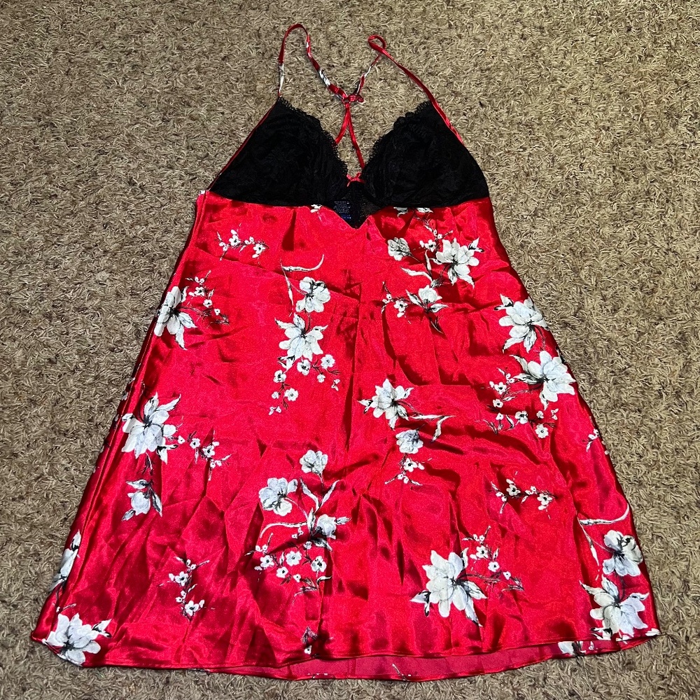 Red satin floral slip dress with black lace top - Picture 3 of 7